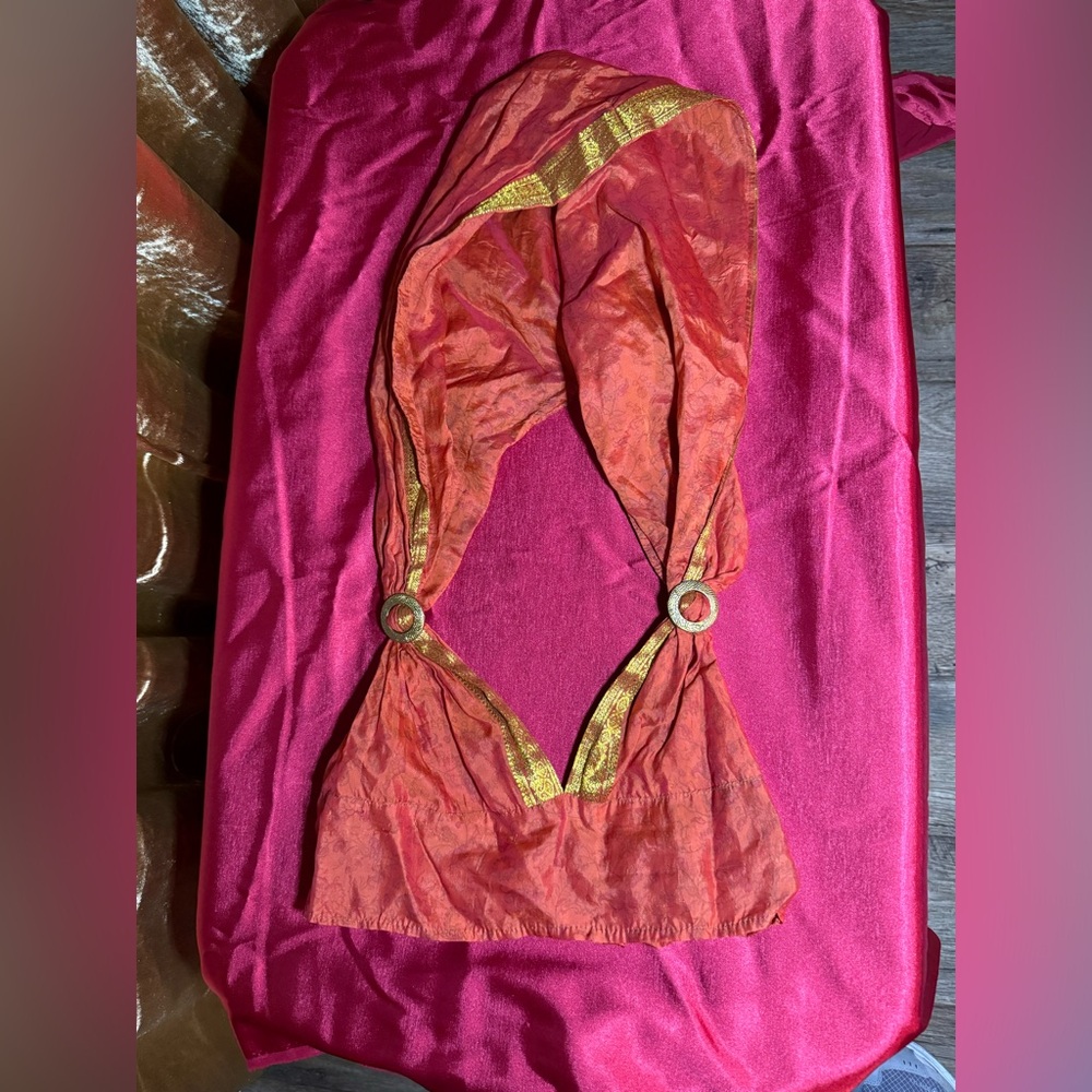 Noralina Freedom silk hooded crop top